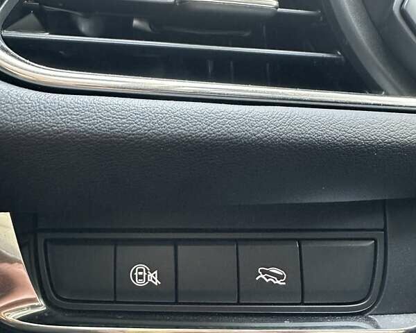 Серый Мазда CX-30, объемом двигателя 2.49 л и пробегом 4 тыс. км за 26300 $, фото 32 на Automoto.ua