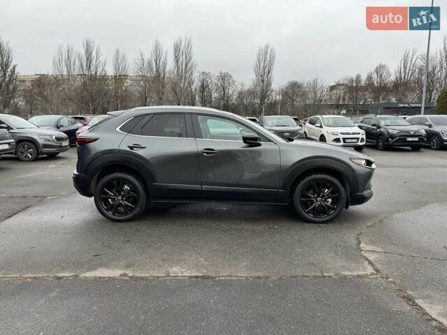 Сірий Мазда CX-30, об'ємом двигуна 2.49 л та пробігом 2 тис. км за 23500 $, фото 3 на Automoto.ua