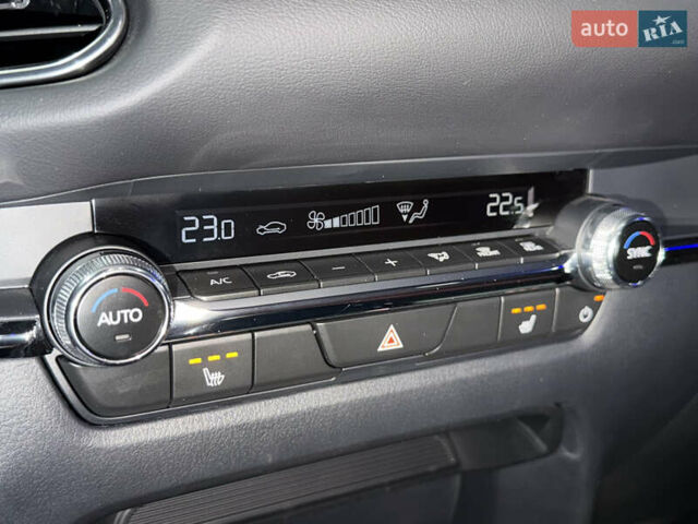 Серый Мазда CX-30, объемом двигателя 2.5 л и пробегом 1 тыс. км за 25700 $, фото 28 на Automoto.ua