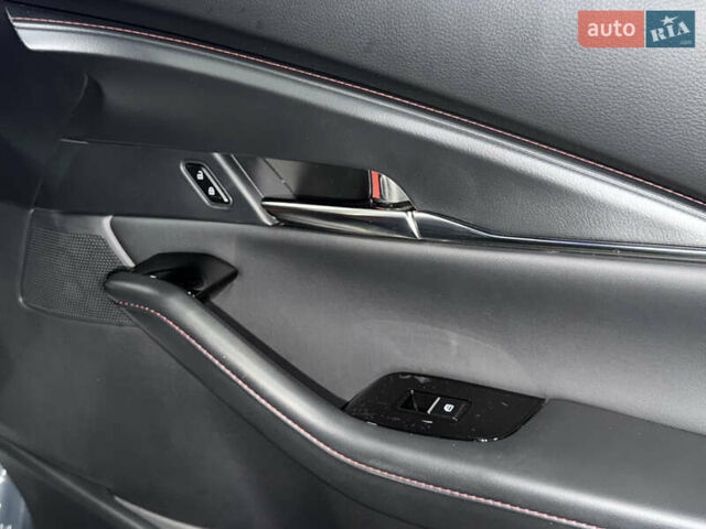 Серый Мазда CX-30, объемом двигателя 2.5 л и пробегом 1 тыс. км за 25700 $, фото 40 на Automoto.ua