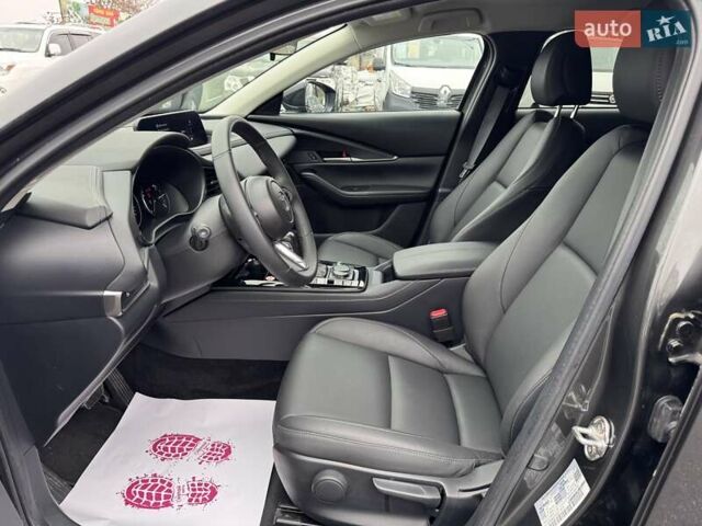 Сірий Мазда CX-30, об'ємом двигуна 2.49 л та пробігом 2 тис. км за 23500 $, фото 13 на Automoto.ua