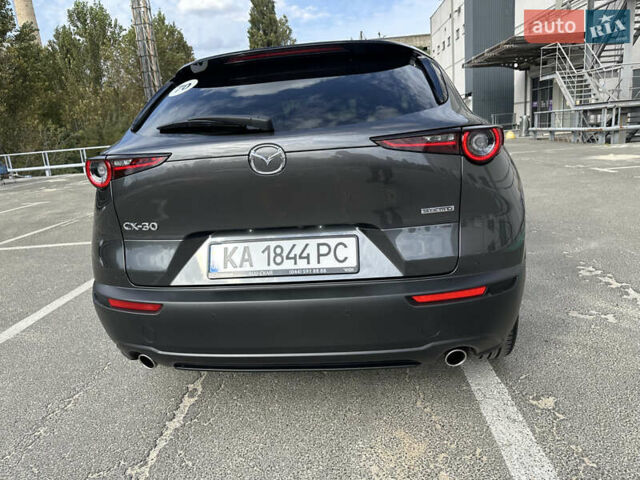 Серый Мазда CX-30, объемом двигателя 2 л и пробегом 7 тыс. км за 35500 $, фото 67 на Automoto.ua