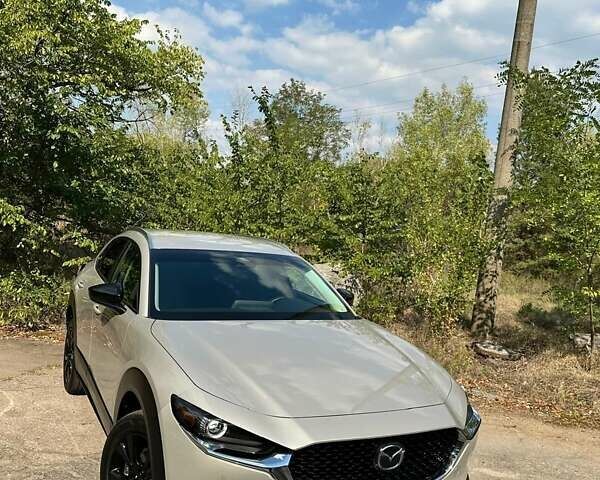 Сірий Мазда CX-30, об'ємом двигуна 2.49 л та пробігом 29 тис. км за 23900 $, фото 14 на Automoto.ua
