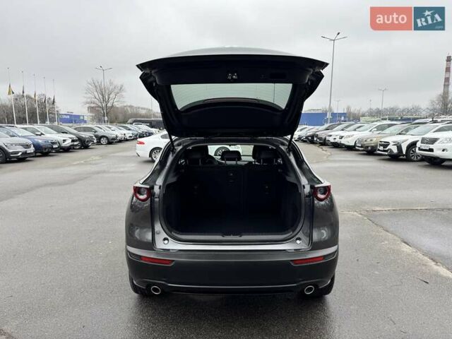 Сірий Мазда CX-30, об'ємом двигуна 2.49 л та пробігом 2 тис. км за 23500 $, фото 8 на Automoto.ua