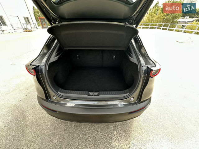 Серый Мазда CX-30, объемом двигателя 2 л и пробегом 7 тыс. км за 35500 $, фото 57 на Automoto.ua