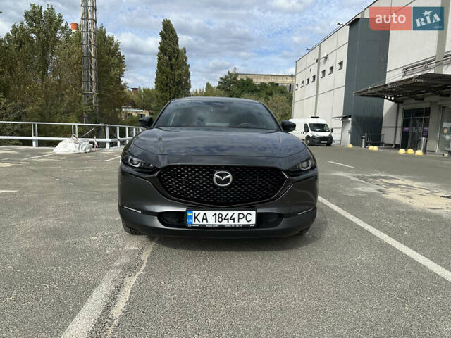 Серый Мазда CX-30, объемом двигателя 2 л и пробегом 7 тыс. км за 35500 $, фото 1 на Automoto.ua