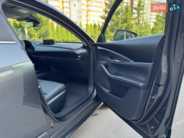 Серый Мазда CX-30, объемом двигателя 2.5 л и пробегом 3 тыс. км за 21900 $, фото 38 на Automoto.ua