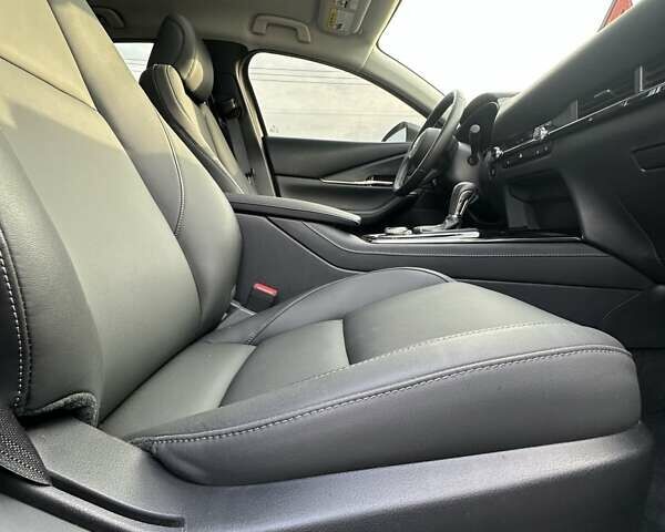 Серый Мазда CX-30, объемом двигателя 2.49 л и пробегом 4 тыс. км за 26300 $, фото 25 на Automoto.ua