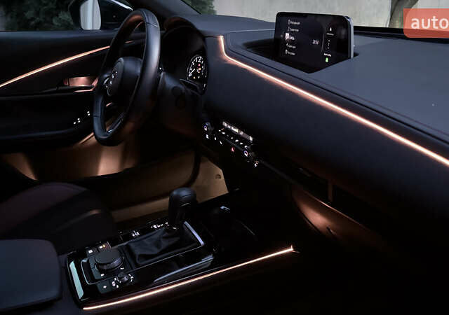 Серый Мазда CX-30, объемом двигателя 2 л и пробегом 7 тыс. км за 35500 $, фото 94 на Automoto.ua