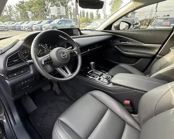 Серый Мазда CX-30, объемом двигателя 2.49 л и пробегом 4 тыс. км за 26300 $, фото 23 на Automoto.ua