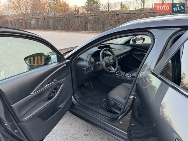 Серый Мазда CX-30, объемом двигателя 2.5 л и пробегом 2 тыс. км за 25550 $, фото 13 на Automoto.ua