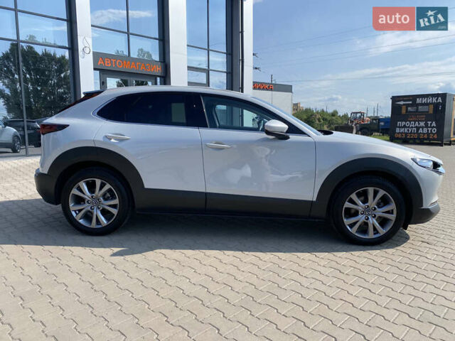 Серый Мазда CX-30, объемом двигателя 2 л и пробегом 7 тыс. км за 28999 $, фото 5 на Automoto.ua