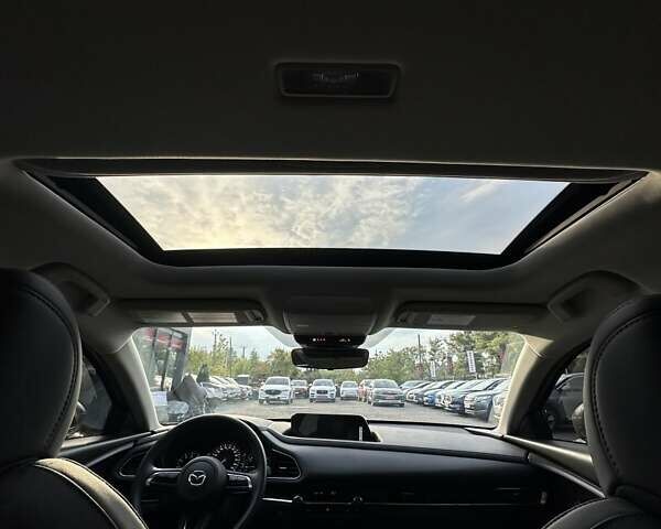 Серый Мазда CX-30, объемом двигателя 2.49 л и пробегом 4 тыс. км за 26300 $, фото 30 на Automoto.ua