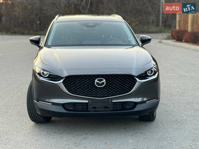 Серый Мазда CX-30, объемом двигателя 2.5 л и пробегом 2 тыс. км за 25550 $, фото 3 на Automoto.ua