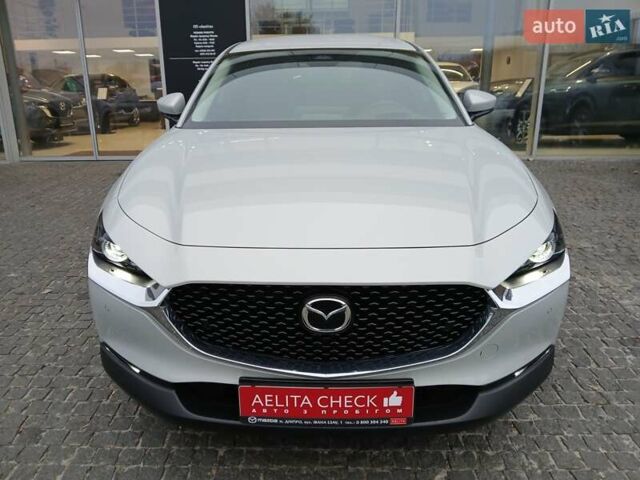 Серый Мазда CX-30, объемом двигателя 2 л и пробегом 1 тыс. км за 29900 $, фото 2 на Automoto.ua