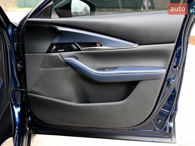 Синий Мазда CX-30, объемом двигателя 2.49 л и пробегом 105 тыс. км за 18199 $, фото 27 на Automoto.ua