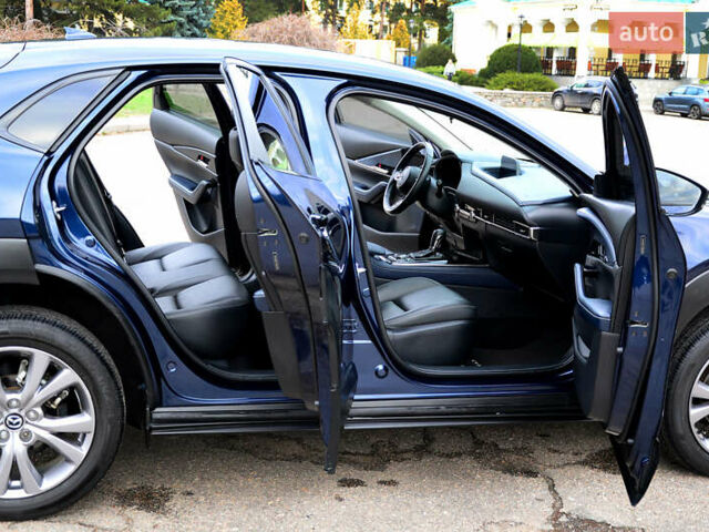 Синий Мазда CX-30, объемом двигателя 2.49 л и пробегом 105 тыс. км за 18199 $, фото 11 на Automoto.ua