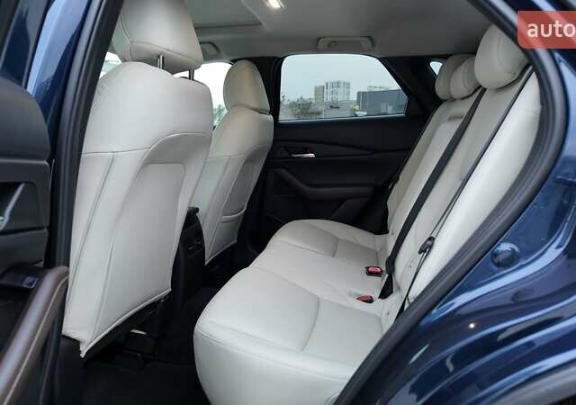 Синий Мазда CX-30, объемом двигателя 2.49 л и пробегом 57 тыс. км за 22990 $, фото 10 на Automoto.ua