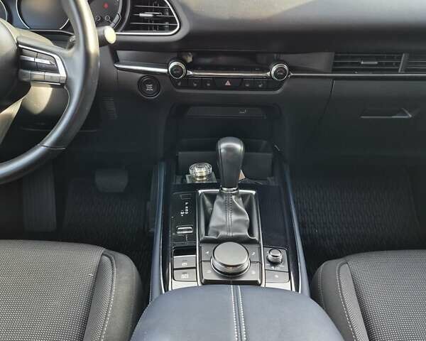 Синий Мазда CX-30, объемом двигателя 2 л и пробегом 49 тыс. км за 22500 $, фото 16 на Automoto.ua