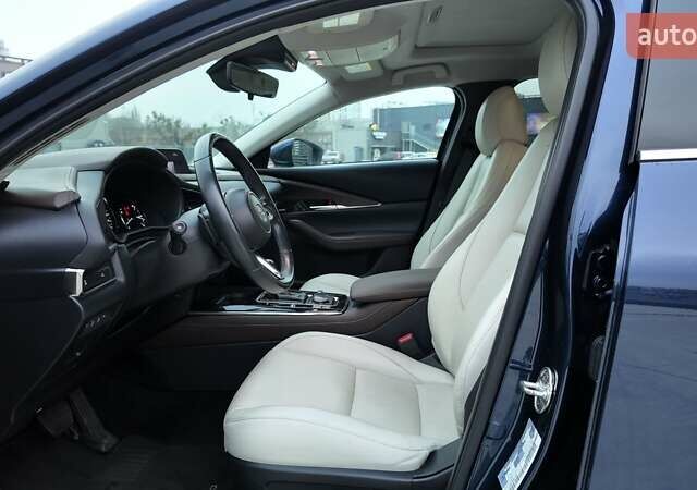 Синий Мазда CX-30, объемом двигателя 2.49 л и пробегом 57 тыс. км за 22990 $, фото 9 на Automoto.ua