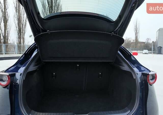 Синий Мазда CX-30, объемом двигателя 2.49 л и пробегом 57 тыс. км за 22990 $, фото 13 на Automoto.ua