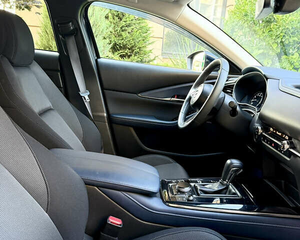 Синий Мазда CX-30, объемом двигателя 2 л и пробегом 27 тыс. км за 23500 $, фото 24 на Automoto.ua