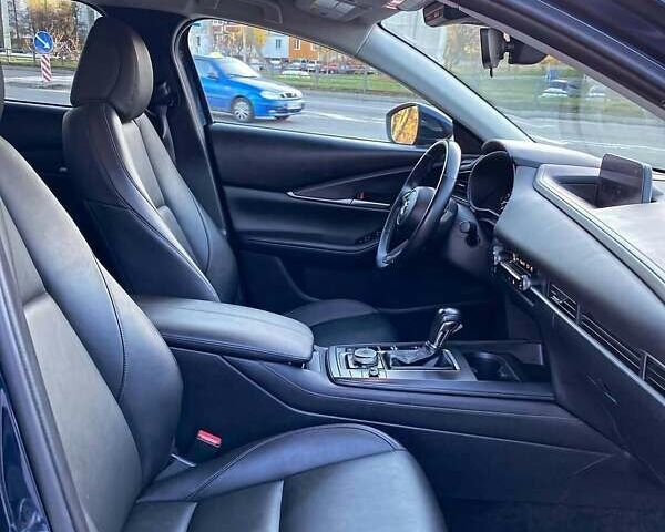 Синій Мазда CX-30, об'ємом двигуна 2.49 л та пробігом 126 тис. км за 21500 $, фото 6 на Automoto.ua