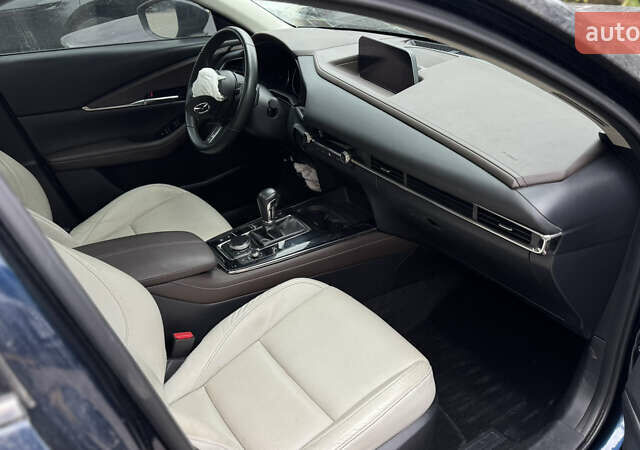 Синій Мазда CX-30, об'ємом двигуна 2.5 л та пробігом 93 тис. км за 13200 $, фото 7 на Automoto.ua
