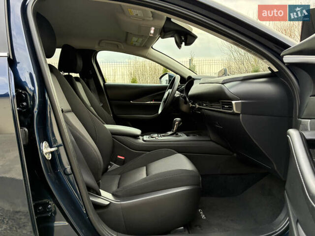 Синій Мазда CX-30, об'ємом двигуна 2.5 л та пробігом 93 тис. км за 16500 $, фото 16 на Automoto.ua