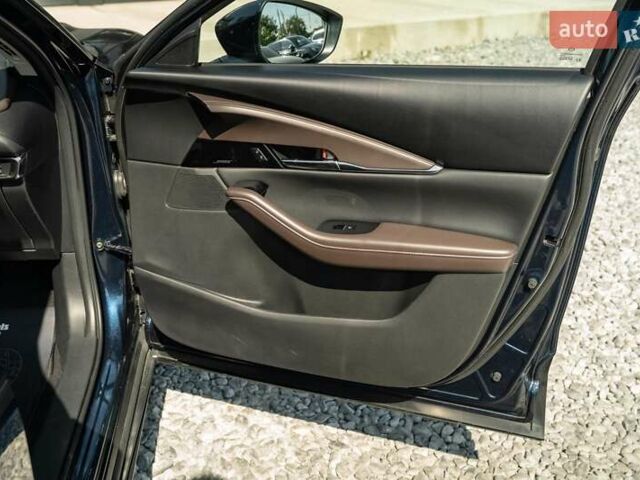 Синий Мазда CX-30, объемом двигателя 2.5 л и пробегом 42 тыс. км за 21300 $, фото 31 на Automoto.ua