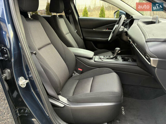 Синій Мазда CX-30, об'ємом двигуна 2.5 л та пробігом 93 тис. км за 16500 $, фото 17 на Automoto.ua