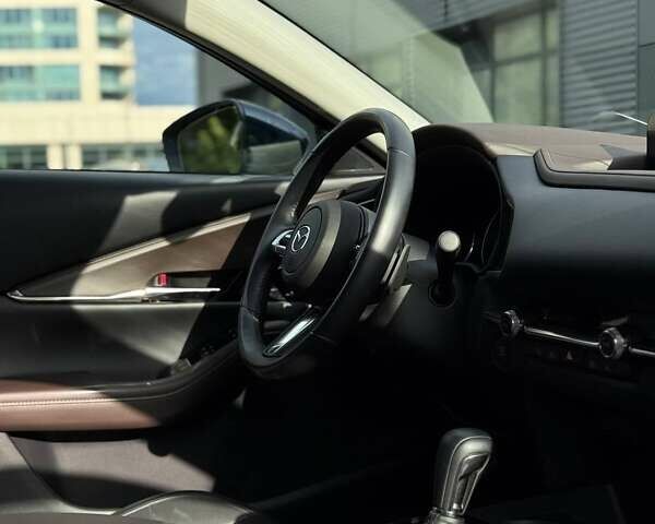 Синий Мазда CX-30, объемом двигателя 2.49 л и пробегом 82 тыс. км за 20500 $, фото 11 на Automoto.ua