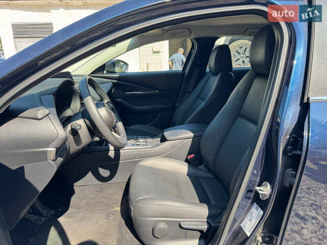 Синій Мазда CX-30, об'ємом двигуна 2.5 л та пробігом 40 тис. км за 18500 $, фото 8 на Automoto.ua