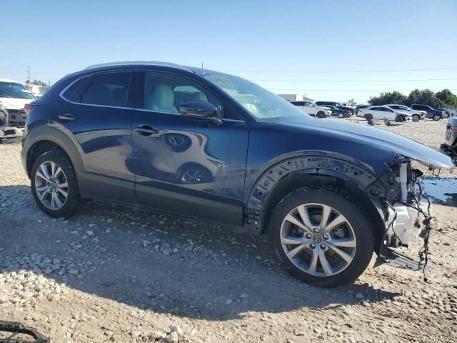 Синий Мазда CX-30, объемом двигателя 2.5 л и пробегом 32 тыс. км за 11000 $, фото 2 на Automoto.ua