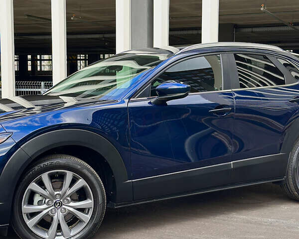 Синий Мазда CX-30, объемом двигателя 2.49 л и пробегом 37 тыс. км за 22999 $, фото 2 на Automoto.ua