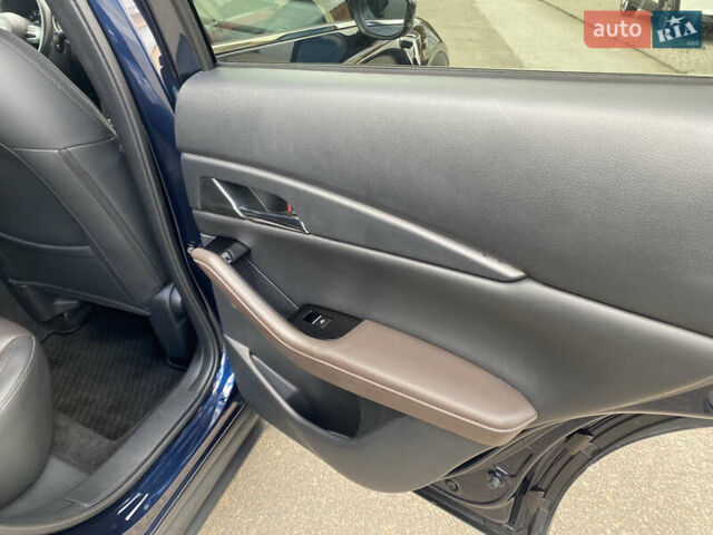 Синій Мазда CX-30, об'ємом двигуна 2.5 л та пробігом 57 тис. км за 19950 $, фото 66 на Automoto.ua