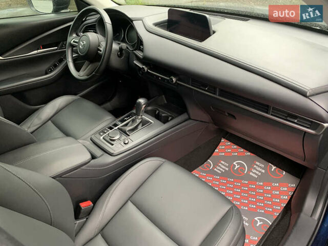 Синий Мазда CX-30, объемом двигателя 2.5 л и пробегом 38 тыс. км за 21900 $, фото 30 на Automoto.ua
