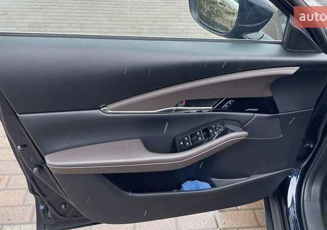 Синій Мазда CX-30, об'ємом двигуна 2 л та пробігом 27 тис. км за 26900 $, фото 16 на Automoto.ua