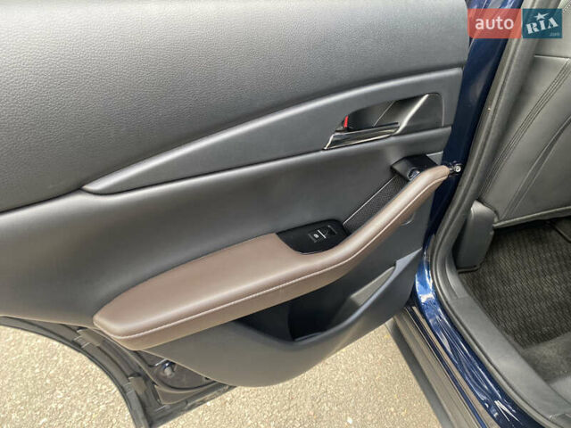 Синій Мазда CX-30, об'ємом двигуна 2.5 л та пробігом 57 тис. км за 19950 $, фото 62 на Automoto.ua