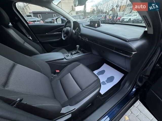 Синий Мазда CX-30, объемом двигателя 2.5 л и пробегом 8 тыс. км за 20999 $, фото 21 на Automoto.ua