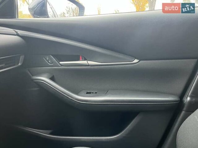 Синий Мазда CX-30, объемом двигателя 2.5 л и пробегом 17 тыс. км за 19800 $, фото 31 на Automoto.ua