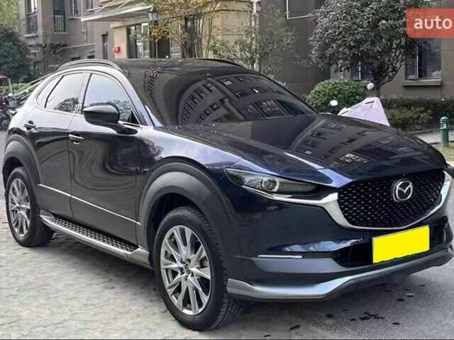 Синий Мазда CX-30 EV, объемом двигателя 0 л и пробегом 40 тыс. км за 20500 $, фото 3 на Automoto.ua