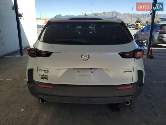 Белый Мазда CX-50, объемом двигателя 2.49 л и пробегом 65 тыс. км за 9200 $, фото 5 на Automoto.ua