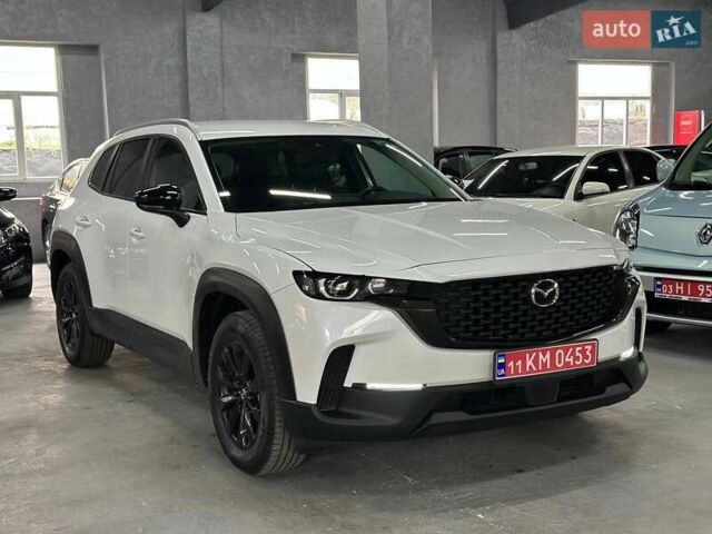 Белый Мазда CX-50, объемом двигателя 2.5 л и пробегом 49 тыс. км за 25999 $, фото 9 на Automoto.ua