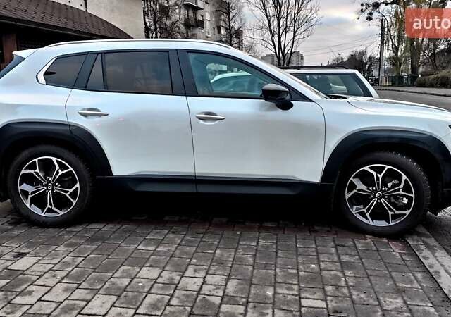 Белый Мазда CX-50, объемом двигателя 2.49 л и пробегом 27 тыс. км за 27800 $, фото 9 на Automoto.ua