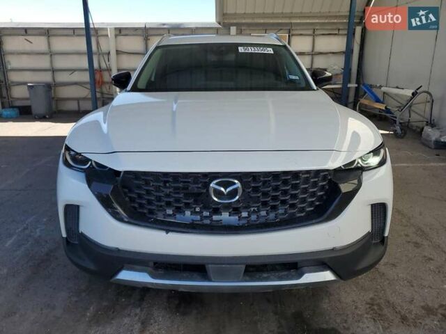 Белый Мазда CX-50, объемом двигателя 2.49 л и пробегом 65 тыс. км за 9200 $, фото 4 на Automoto.ua