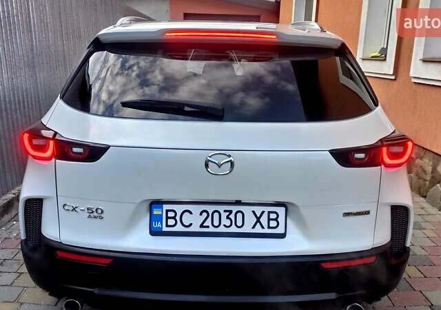 Белый Мазда CX-50, объемом двигателя 2.49 л и пробегом 27 тыс. км за 27800 $, фото 5 на Automoto.ua
