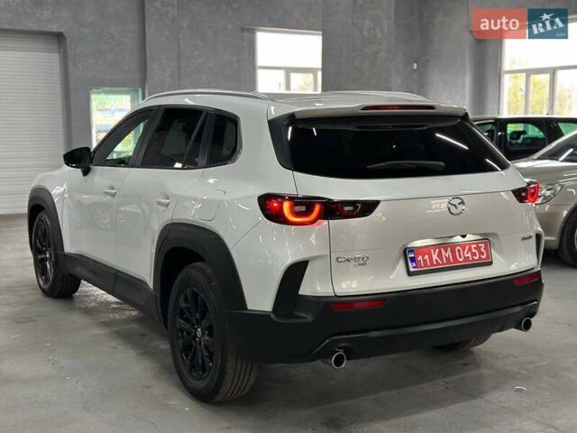 Белый Мазда CX-50, объемом двигателя 2.5 л и пробегом 49 тыс. км за 25999 $, фото 4 на Automoto.ua