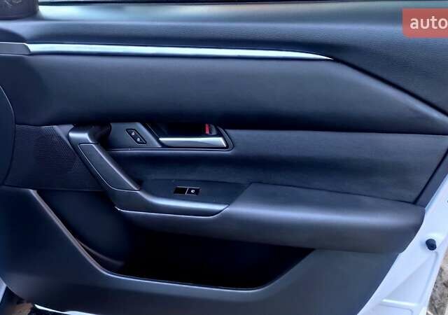 Белый Мазда CX-50, объемом двигателя 2.49 л и пробегом 27 тыс. км за 27800 $, фото 25 на Automoto.ua