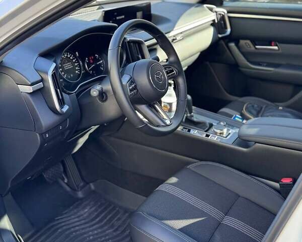 Белый Мазда CX-50, объемом двигателя 2.49 л и пробегом 5 тыс. км за 25400 $, фото 24 на Automoto.ua